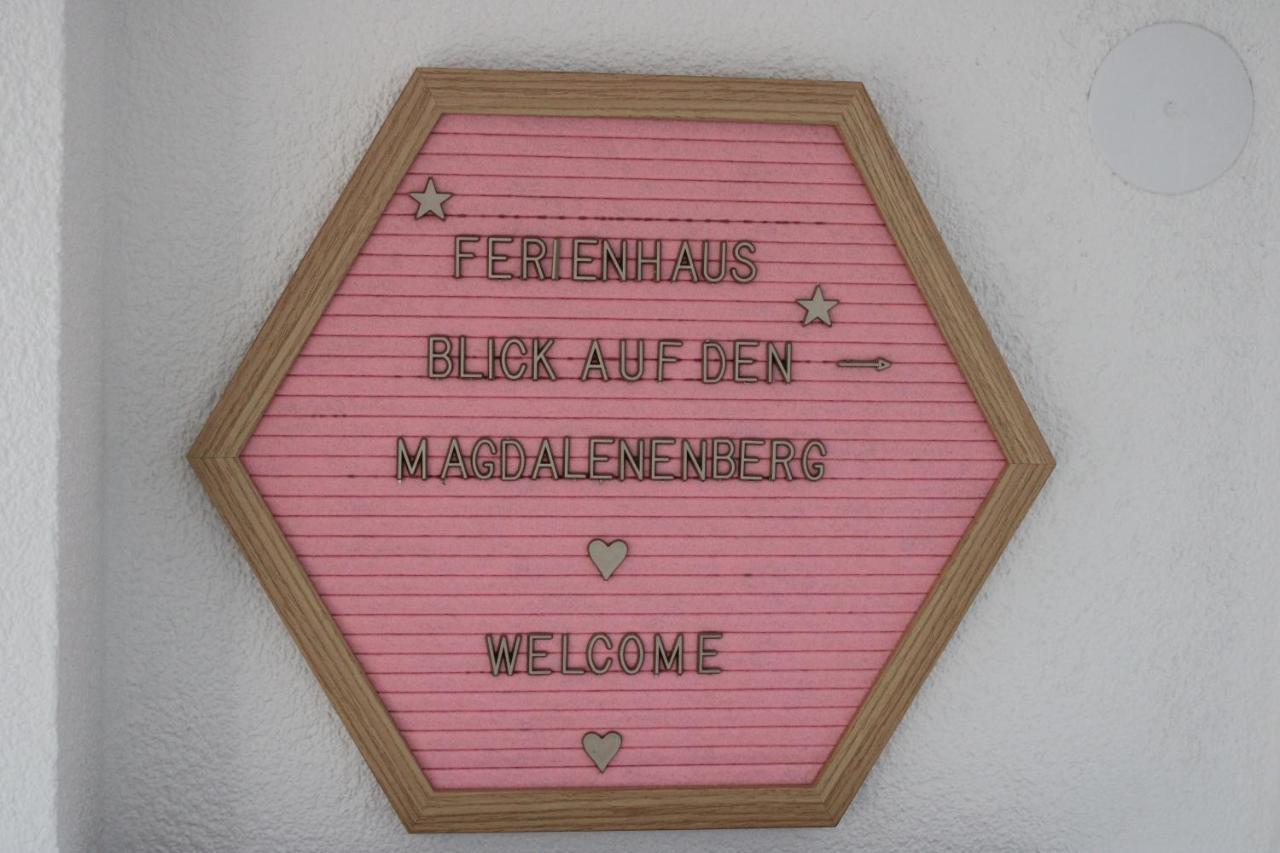 Blick Auf Den Magdalenenberg Apartment Villingen-Schwenningen Ngoại thất bức ảnh